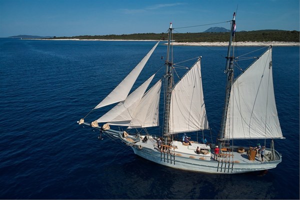 catamaran zadar mali losinj